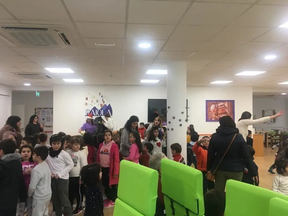 As cativas e os cativos do CEIP Amaro Refojo no centro de d&iacute;a Raiola