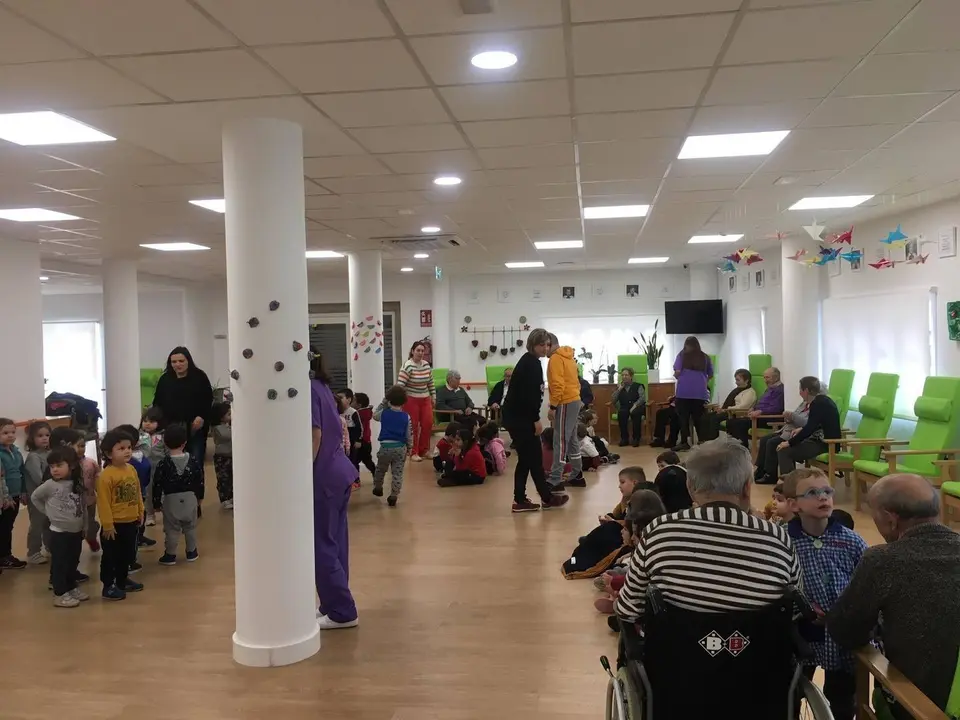 As cativas e os cativos do CEIP Amaro Refojo no centro de d&iacute;a Raiola