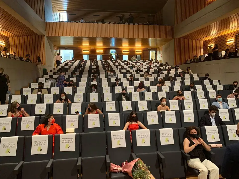Graduaci&oacute;n promoci&oacute;n 2021 IES