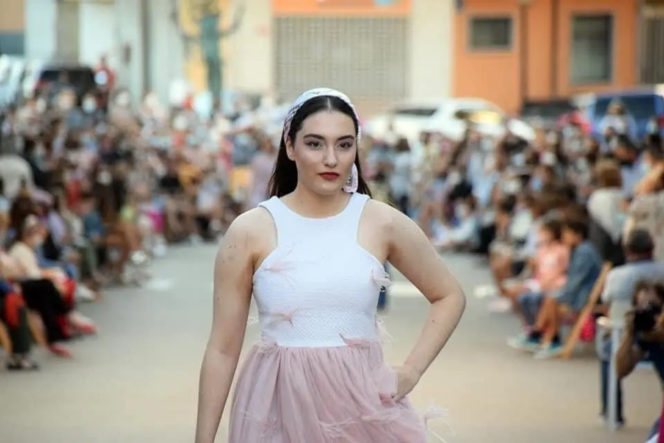 Distintos momentos do desfile que celebrou Jorge &Aacute;lvarez esta pasada fin de semana en Viana. | FOTOS : Ares P&eacute;rez Antonio