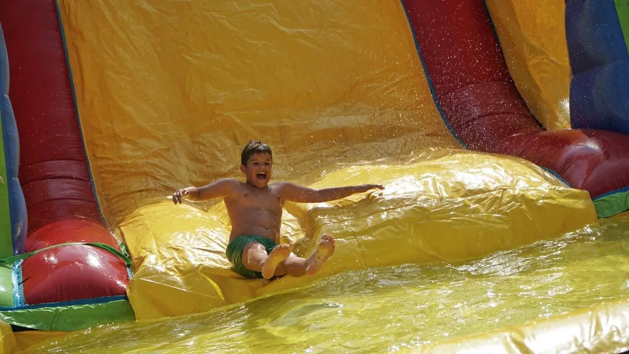 As Escolas Deportivas de Ver&iacute;n na Piscina Municipal
