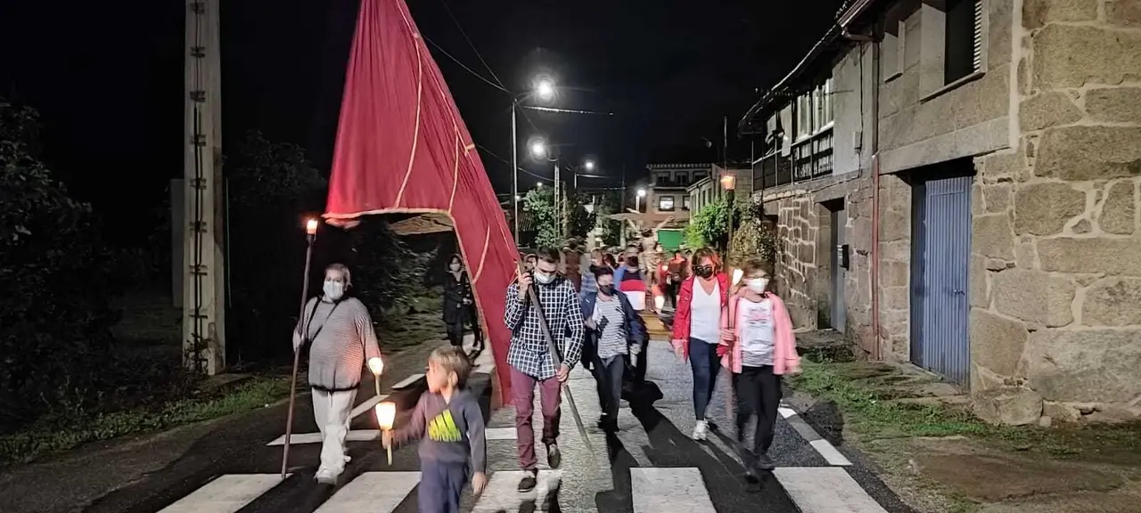 Procesi&oacute;n do Santo Cristo en Mix&oacute;s. | FOTO: Xos&eacute; Lois Colmenero.