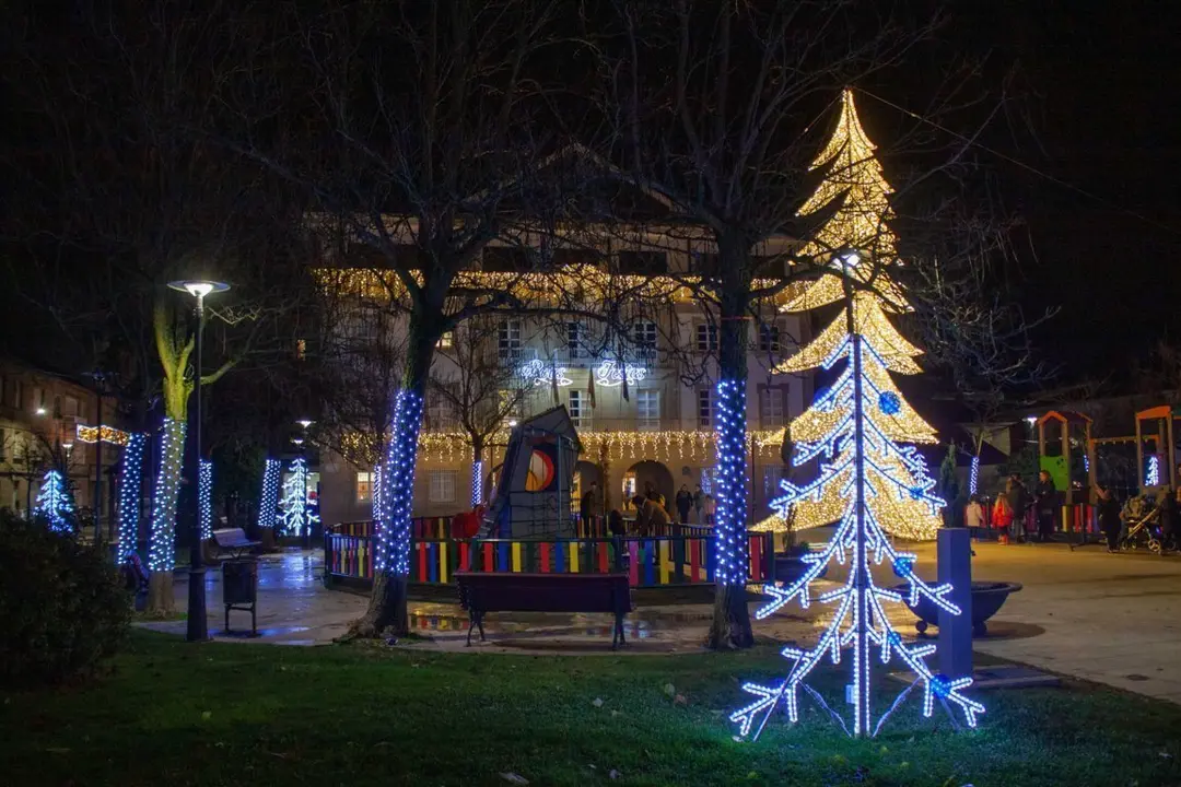 As&iacute; luce la plaza del Concello de Ver&iacute;n. | FOTO: Jainer Barros.