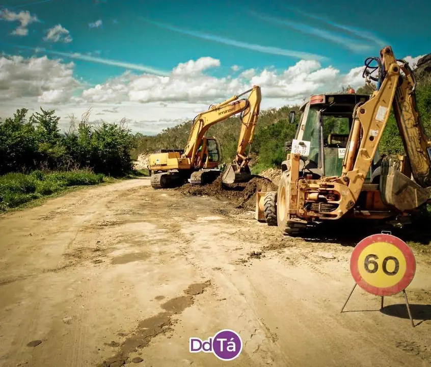 Tragsa, trabajos en la OU-1006, Vilardev&oacute;s, obras