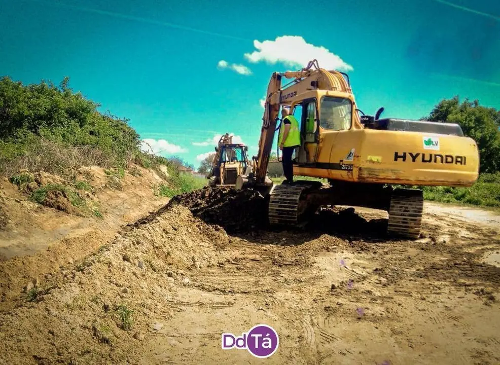 Tragsa, trabajos en la OU-1006, Vilardev&oacute;s, obras