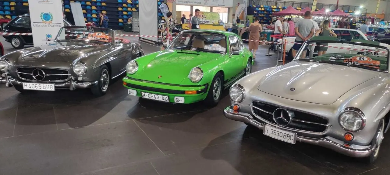 vespa ver&iacute;n sal&oacute;n veh&iacute;culo cl&aacute;sico Expourense (17)