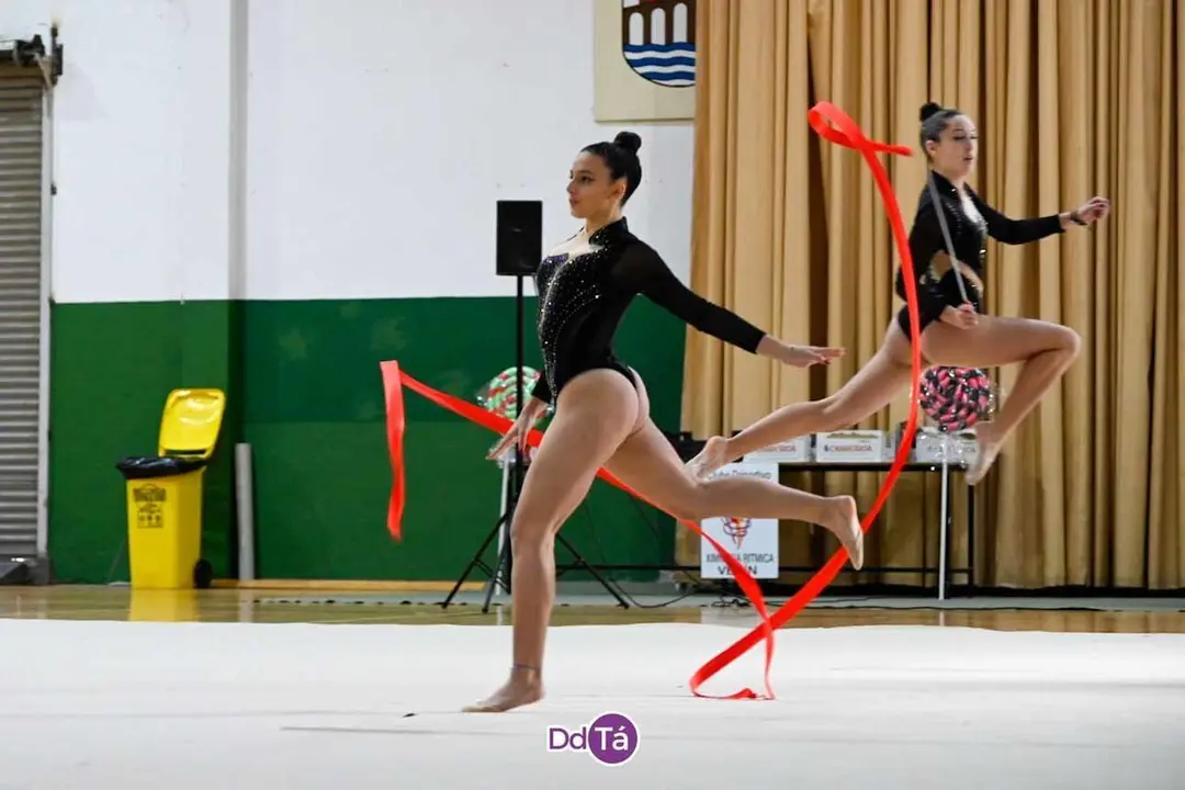 En esta edici&oacute;n, la gala de Gimnasia R&iacute;tmica se celebr&oacute; en el pabell&oacute;n polideportivo. | FOTO: Noelia Caseiro.