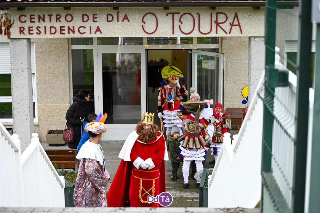 Cabalgata Reis Cualedro 2024 (4)