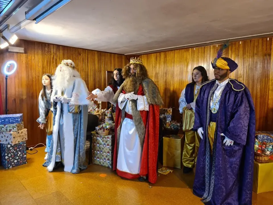 Cabalgata Reis Laza 2024 (12)