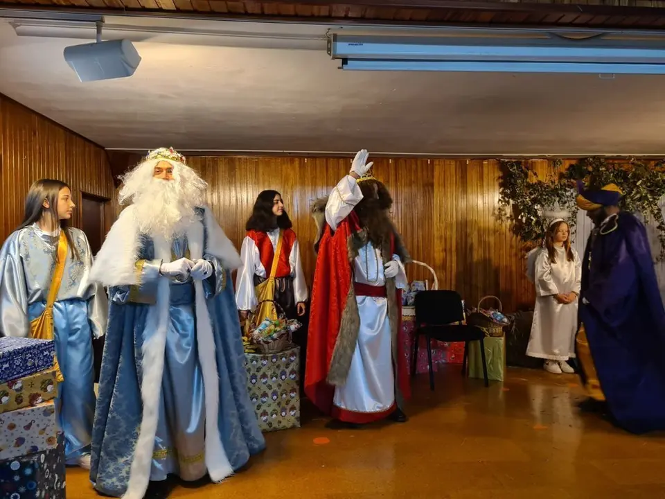 Cabalgata Reis Laza 2024 (19)