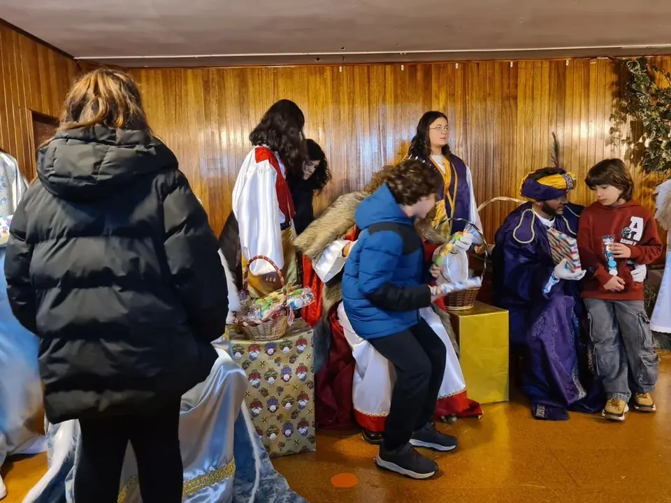 Cabalgata Reis Laza 2024 (23)