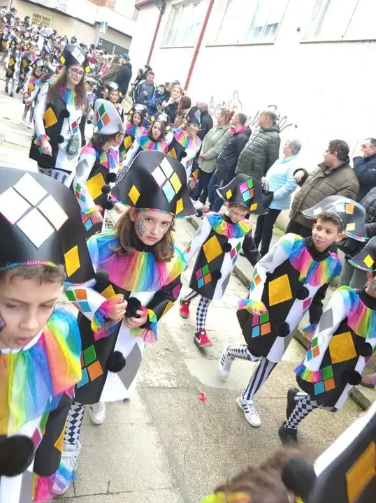 2024 Desfile infantil Entroido no Amaro Refojo (5)