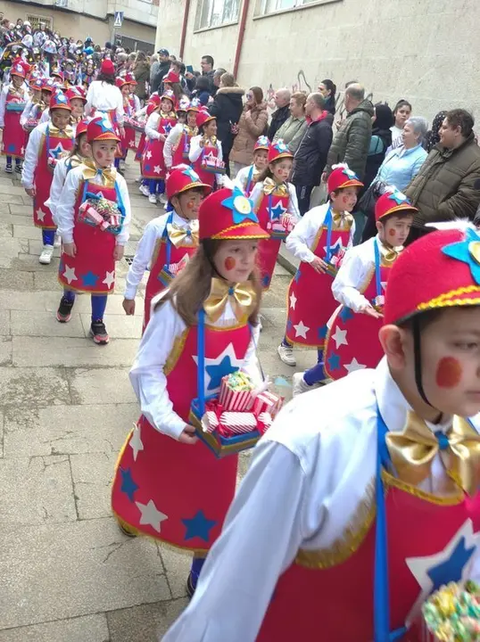 2024 Desfile infantil Entroido no Amaro Refojo (6)