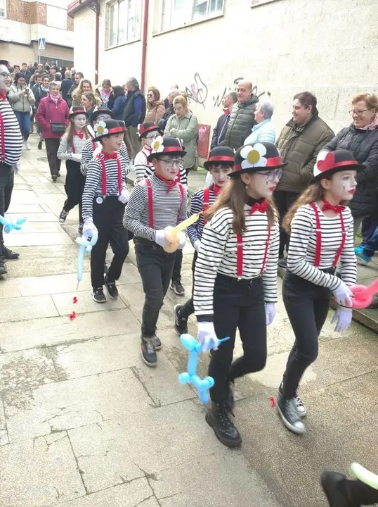 2024 Desfile infantil Entroido no Amaro Refojo (8)