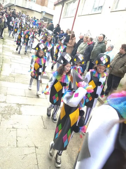 2024 Desfile infantil Entroido no Amaro Refojo (30)