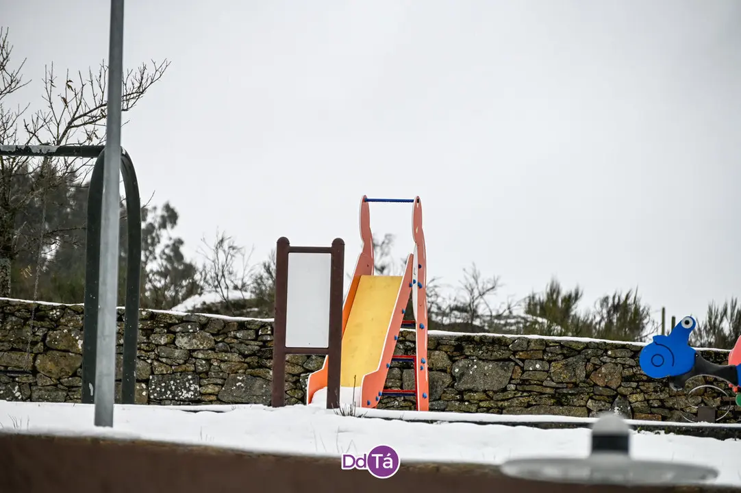 neve a gudi&ntilde;-15