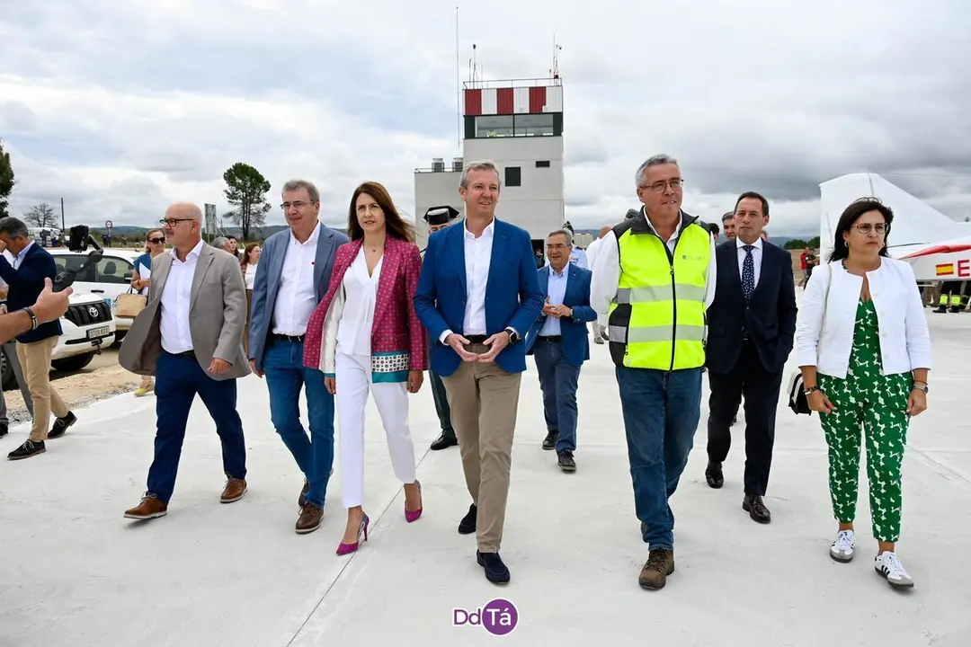 base a&eacute;rea-089