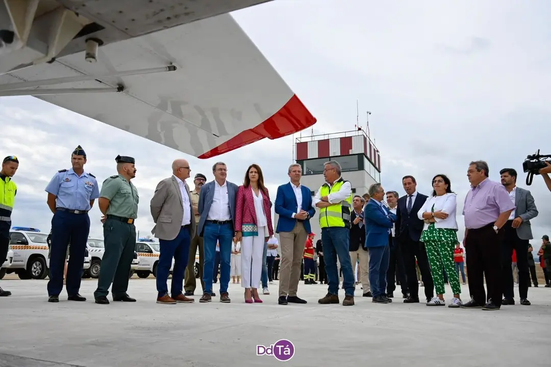 base a&eacute;rea-095