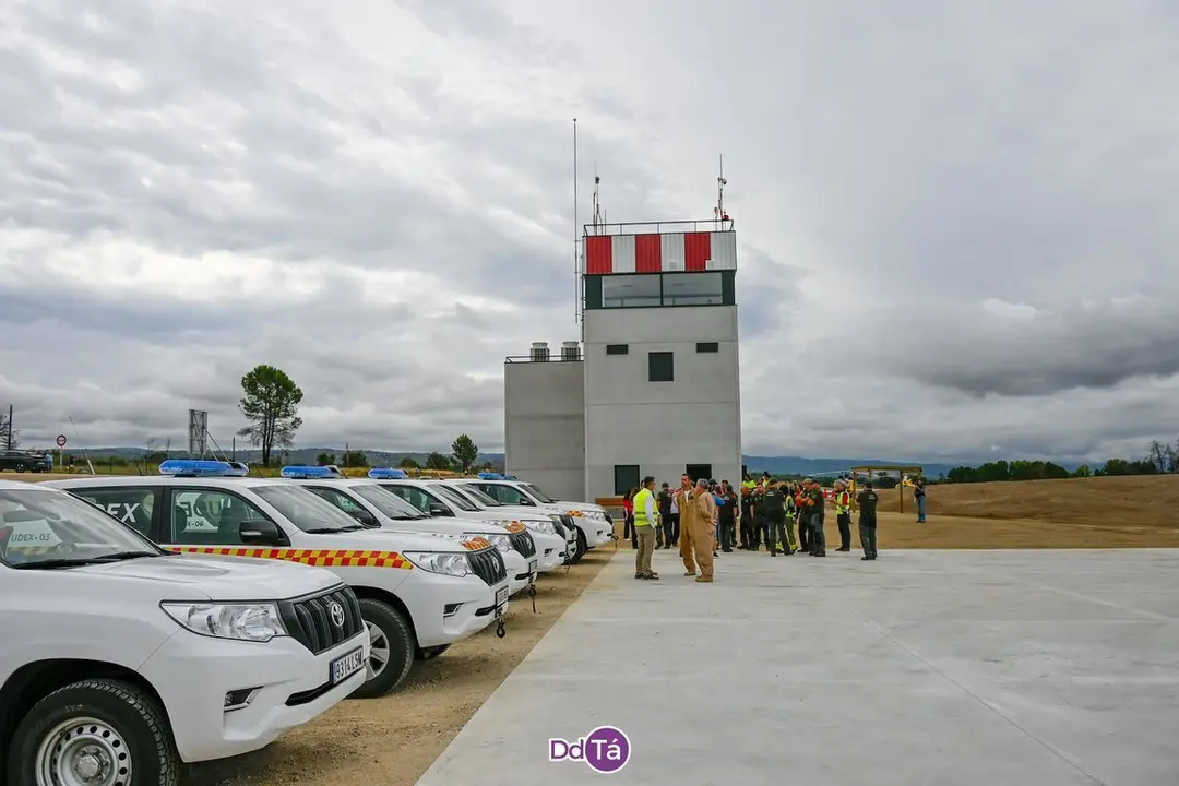 base a&eacute;rea-139