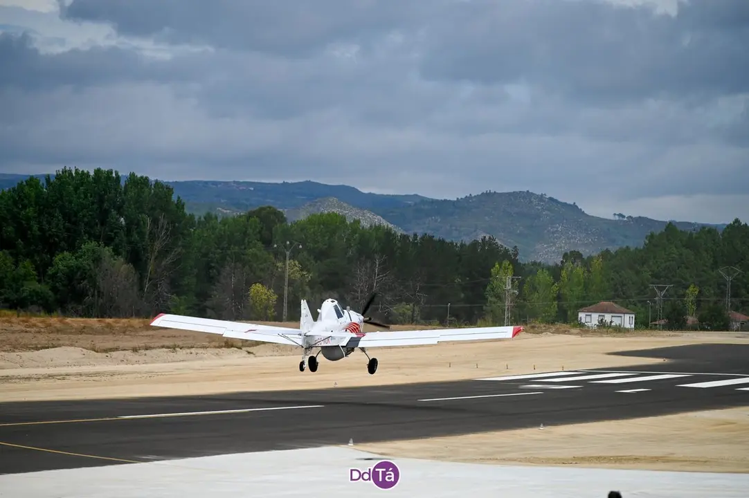 base a&eacute;rea-032