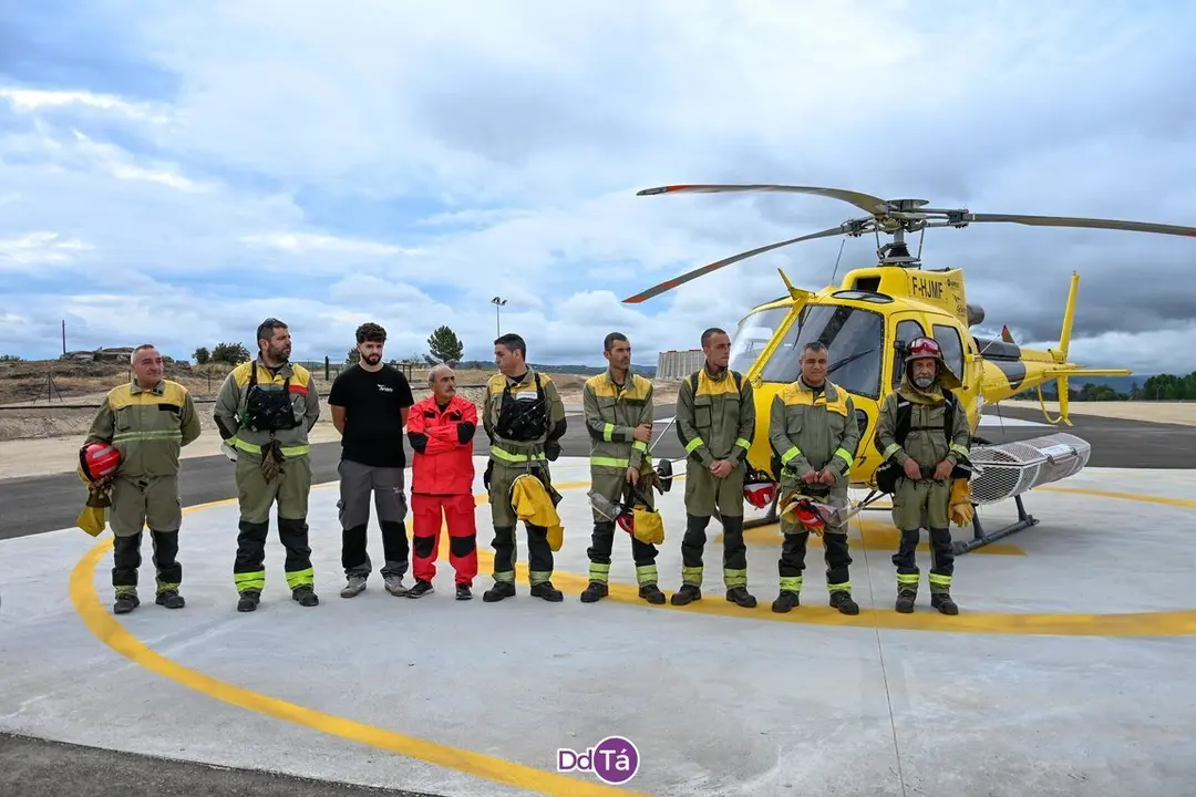 base a&eacute;rea-074
