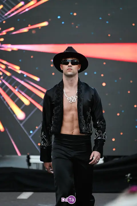 resumen desfile-17