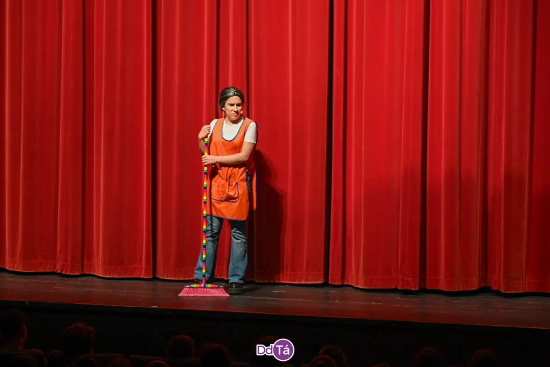 20240924 Mil estrelas, musical de musicais, IES Xes&uacute;s Taboada Chivite act&uacute;a no Auditorio de Ourense (4)