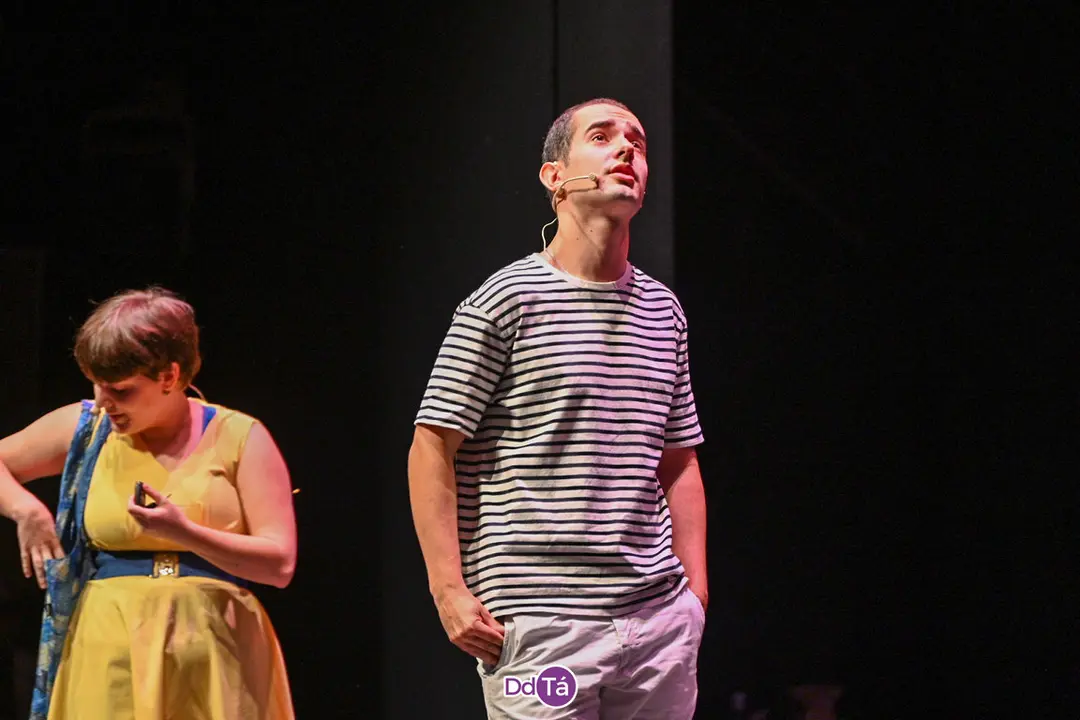 20240924 Mil estrelas, musical de musicais, IES Xes&uacute;s Taboada Chivite act&uacute;a no Auditorio de Ourense (7)