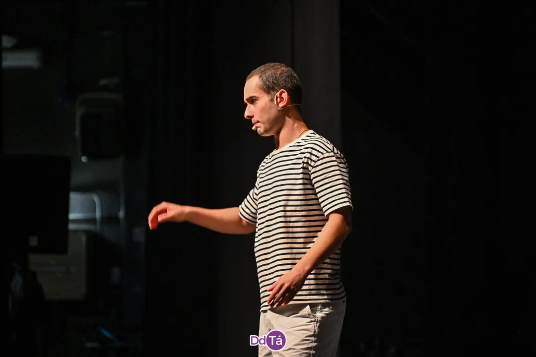 20240924 Mil estrelas, musical de musicais, IES Xes&uacute;s Taboada Chivite act&uacute;a no Auditorio de Ourense (20)