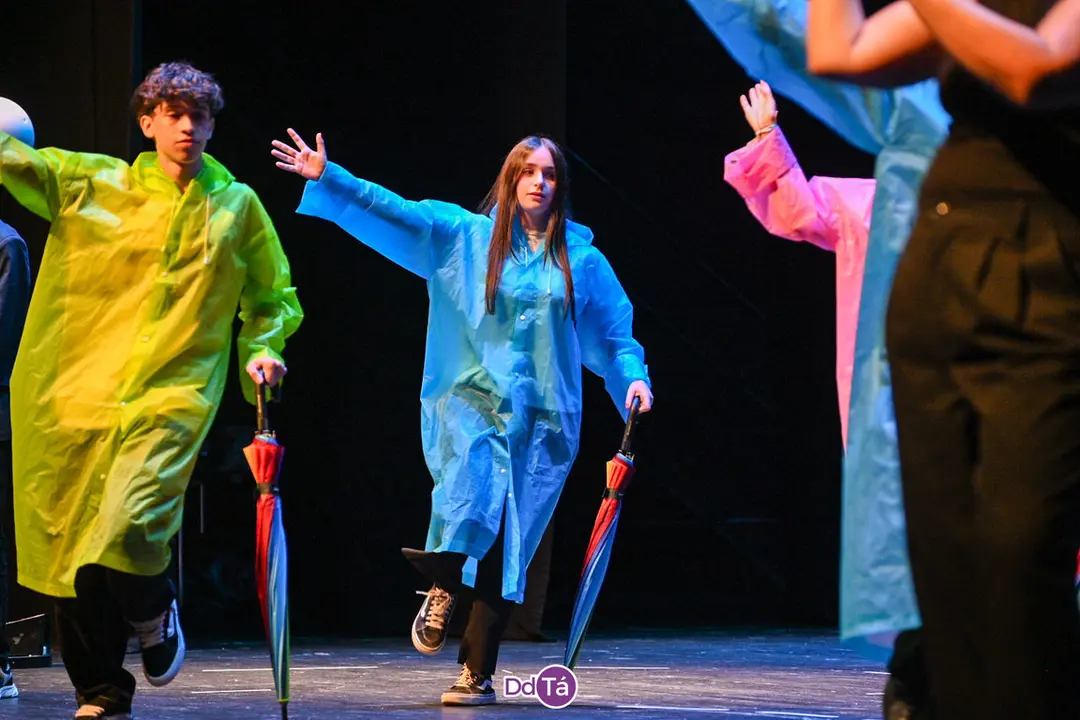 20240924 Mil estrelas, musical de musicais, IES Xes&uacute;s Taboada Chivite act&uacute;a no Auditorio de Ourense (34)