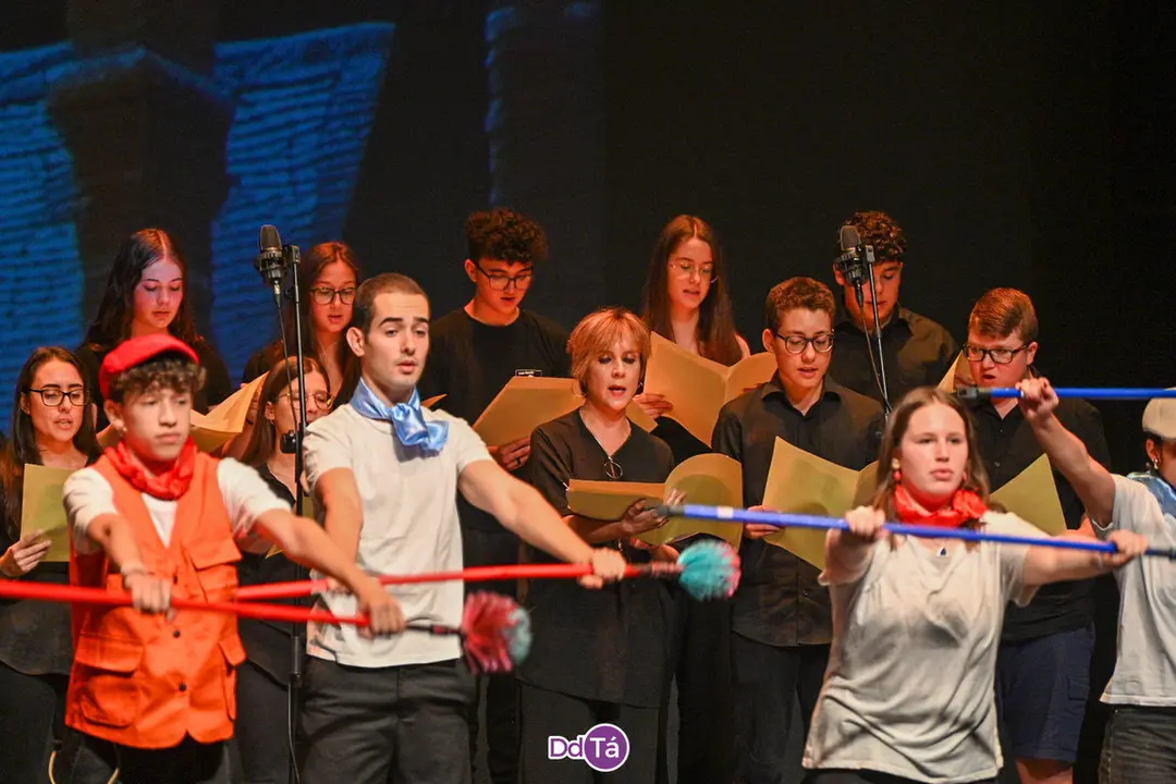 20240924 Mil estrelas, musical de musicais, IES Xes&uacute;s Taboada Chivite act&uacute;a no Auditorio de Ourense (51)
