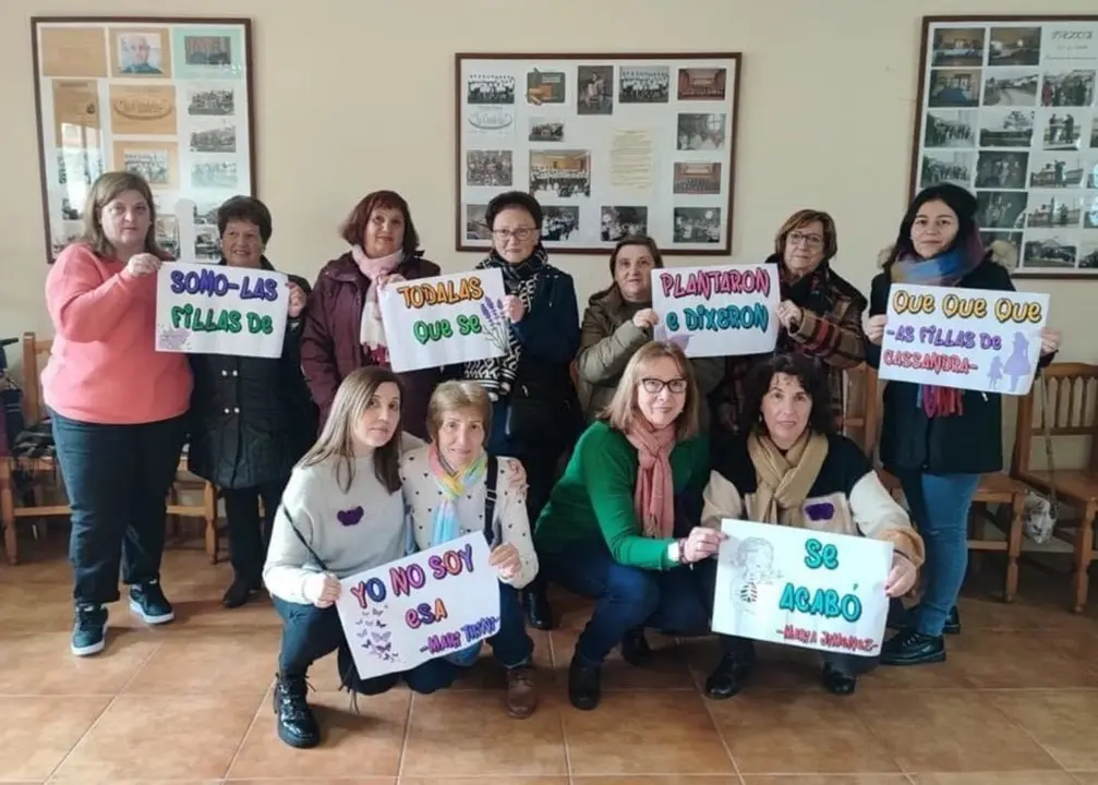 Asociaci&oacute;n mulleres rurais O Cruceiro-Matam&aacute;_DIA MULLER MARZO 24 - FEMURO