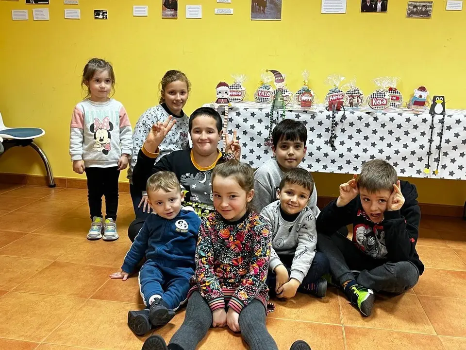 Asociaci&oacute;n mulleres rurais O Cruceiro-Matam&aacute;_OBRADOIRO PARA NENOS DA ASOCIACION NADAL 2023