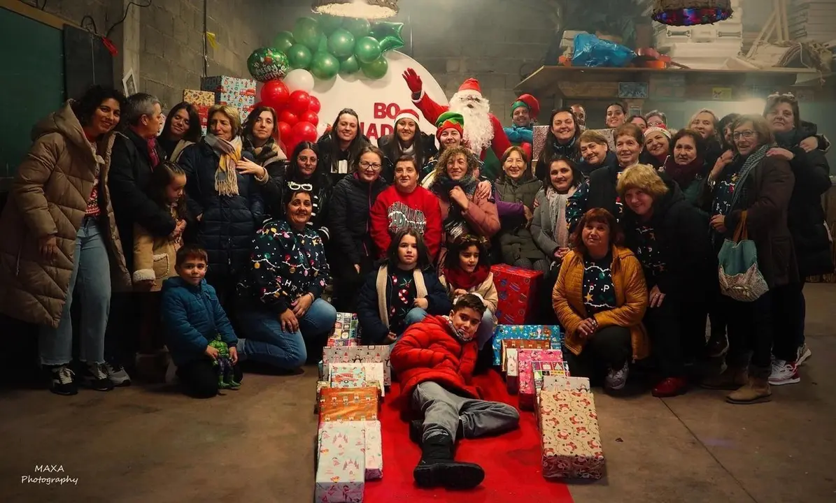 Asociaci&oacute;n mulleres rurais O Cruceiro-Matam&aacute;_PAPA NOEL NADAL 2023