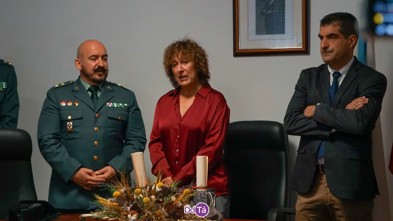 Eva Barrio, en el acto de entrega de las "Casta&ntilde;as de ouro" a la Guardia Civil y a Gabriel Al&eacute;n Castro. | FOTO: Noelia Caseiro.