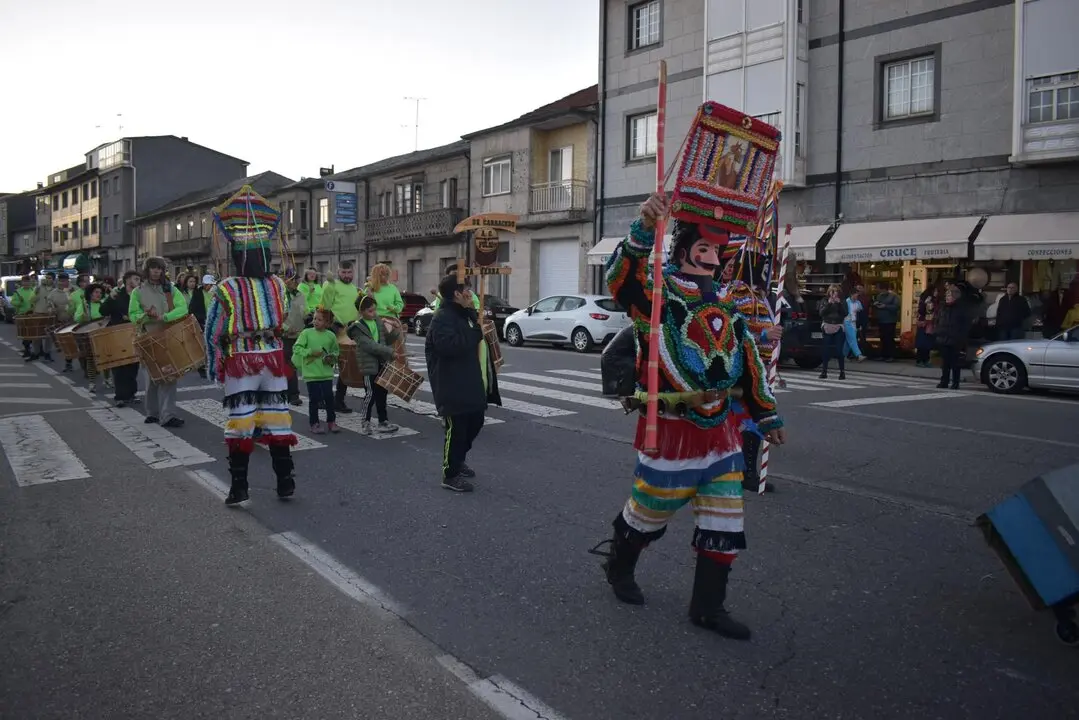 20250301 Entroido A Gudi&ntilde;a, desfile s&aacute;bado, fotos Os Torgueiros (26)