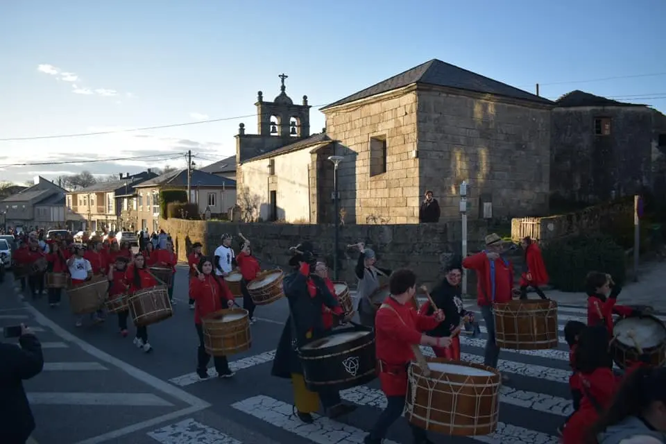 20250301 Entroido A Gudi&ntilde;a, desfile s&aacute;bado, fotos Os Torgueiros (29)