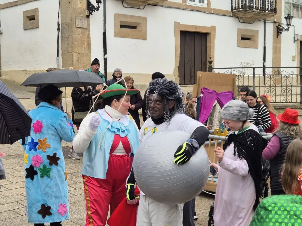 20240227 Foli&oacute;n dos nenos entroido de Laza (9)