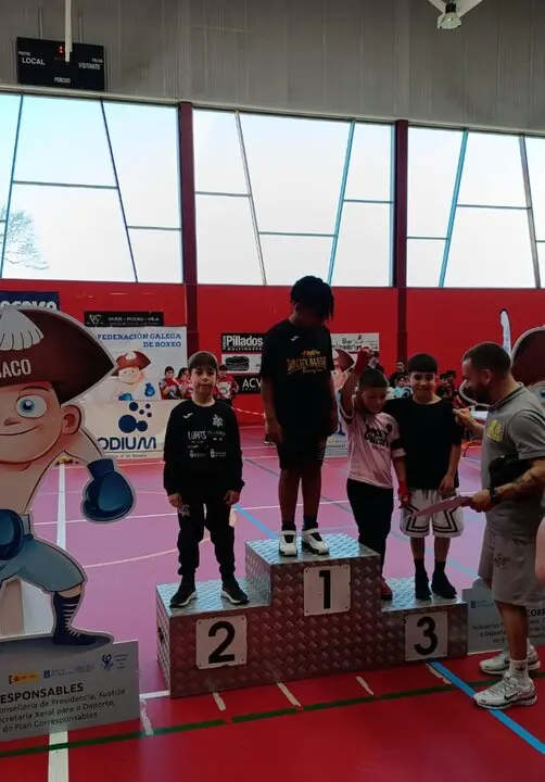20250329 Boxeo DF Ver&iacute;n Campeonado galego de formas 6 a 16, en Ribeira (10)