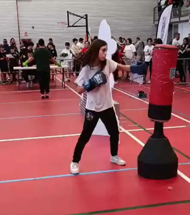 20250329 Boxeo DF Ver&iacute;n Campeonado galego de formas 6 a 16, en Ribeira (21)