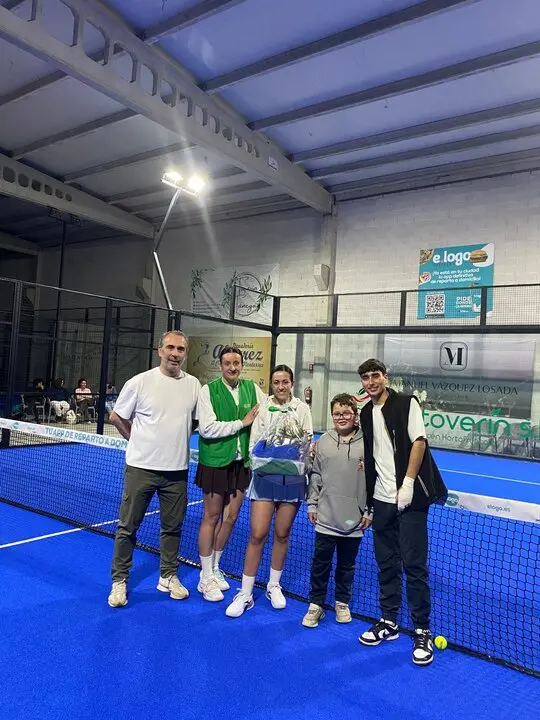 20250518 III Torneo solidario p&aacute;del Ver&iacute;n contra el c&aacute;ncer (13)