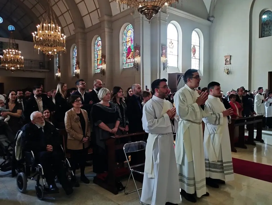 20250524 ordenaci&oacute;n sacerdote Francesco Salvatori, di&aacute;cono ver&iacute;n (11)