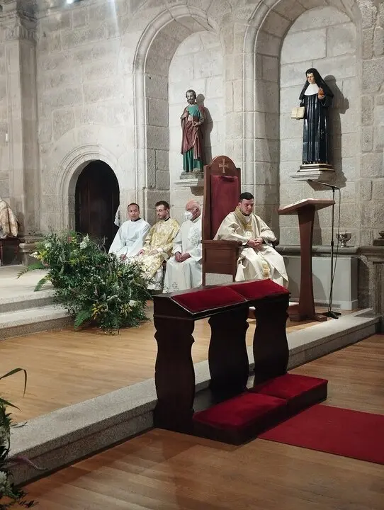 20250525 Primera misa Francesco Salvatori parroquia Ver&iacute;n (6)