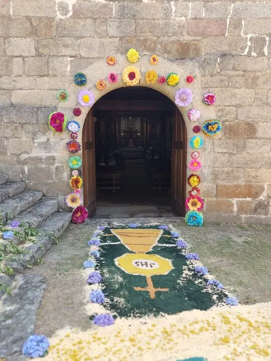 202506 Corpus O&iacute;mbra, alfombras florais  (12)