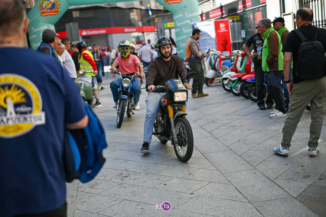 VESPAS E LAMBRETTAS-040