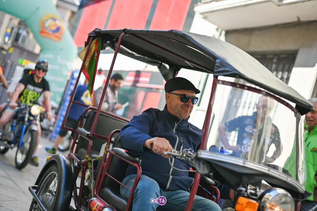 VESPAS E LAMBRETTAS-043