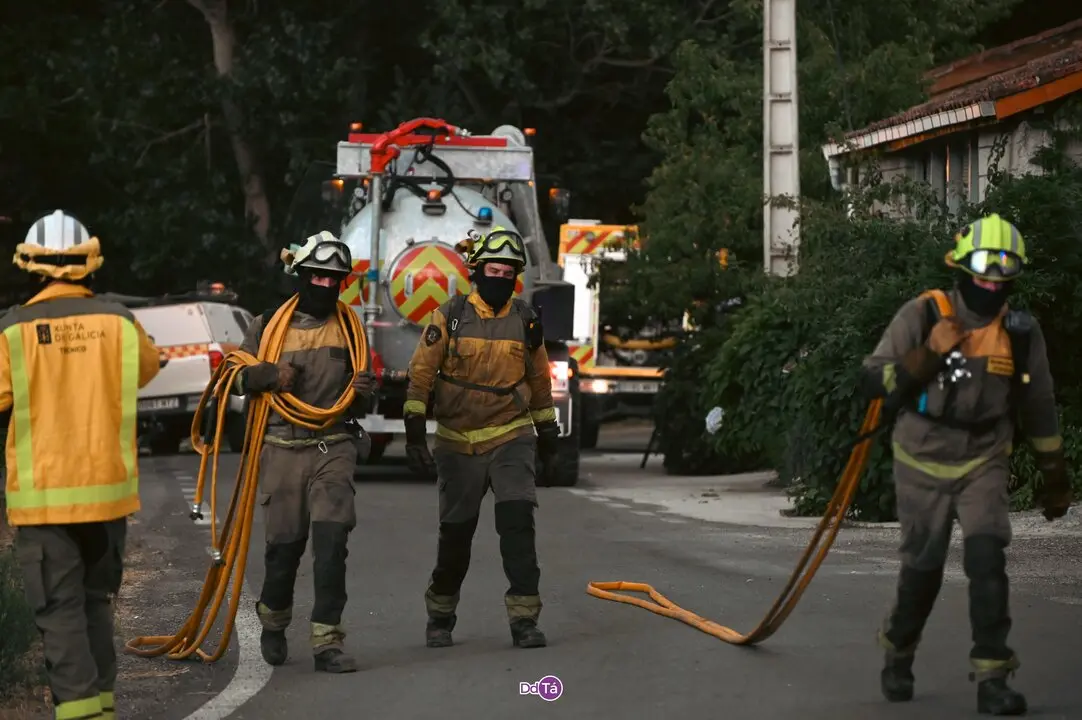 20250812 IFAGranxaO&iacute;mbra, incendio o&iacute;mbra, zona vilaza (33)