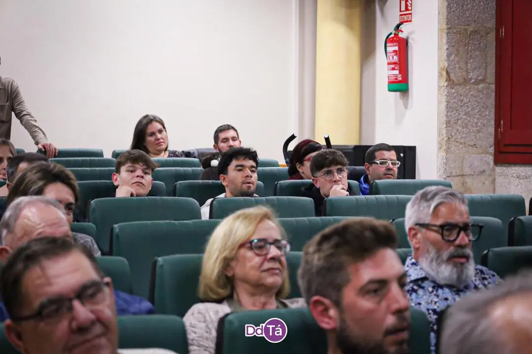 Homenaxe VERIN CF_PEL&Eacute;_Pepito Fornos_outubro 2025-19