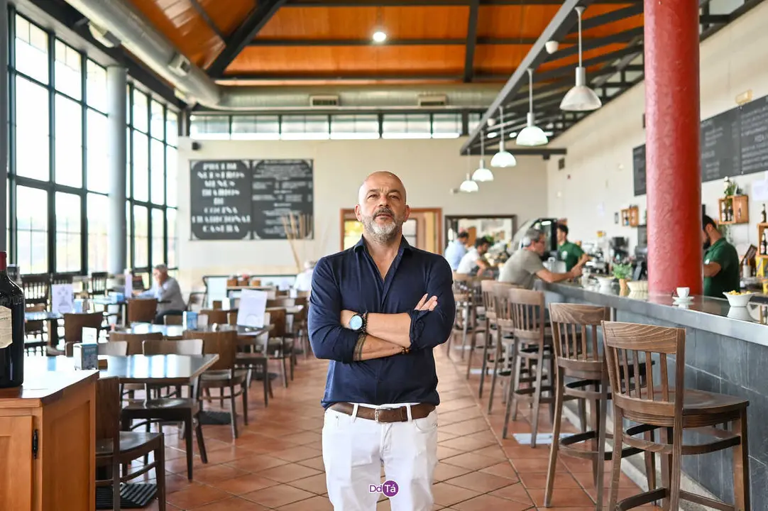 Luis Blanco regres&oacute; a la comarca para capitanear el relanzamiento de Mes&oacute;n de Erosa. | FOTO: Noelia Caseiro.