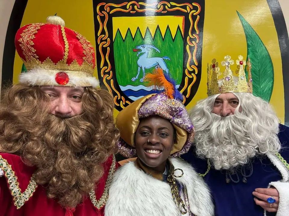 Sus tres Majestades de Oriente, en el Concello de Cualedro, este lunes por la ma&ntilde;ana.